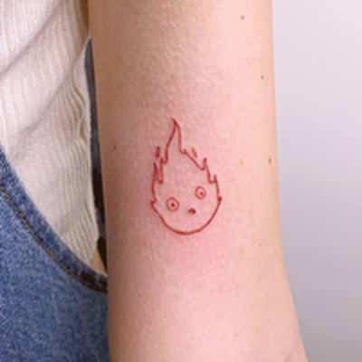 tatuaje fuego calcifer