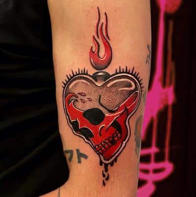 tatuaje fuego rojo