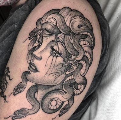 tatuaje medusa cartoon