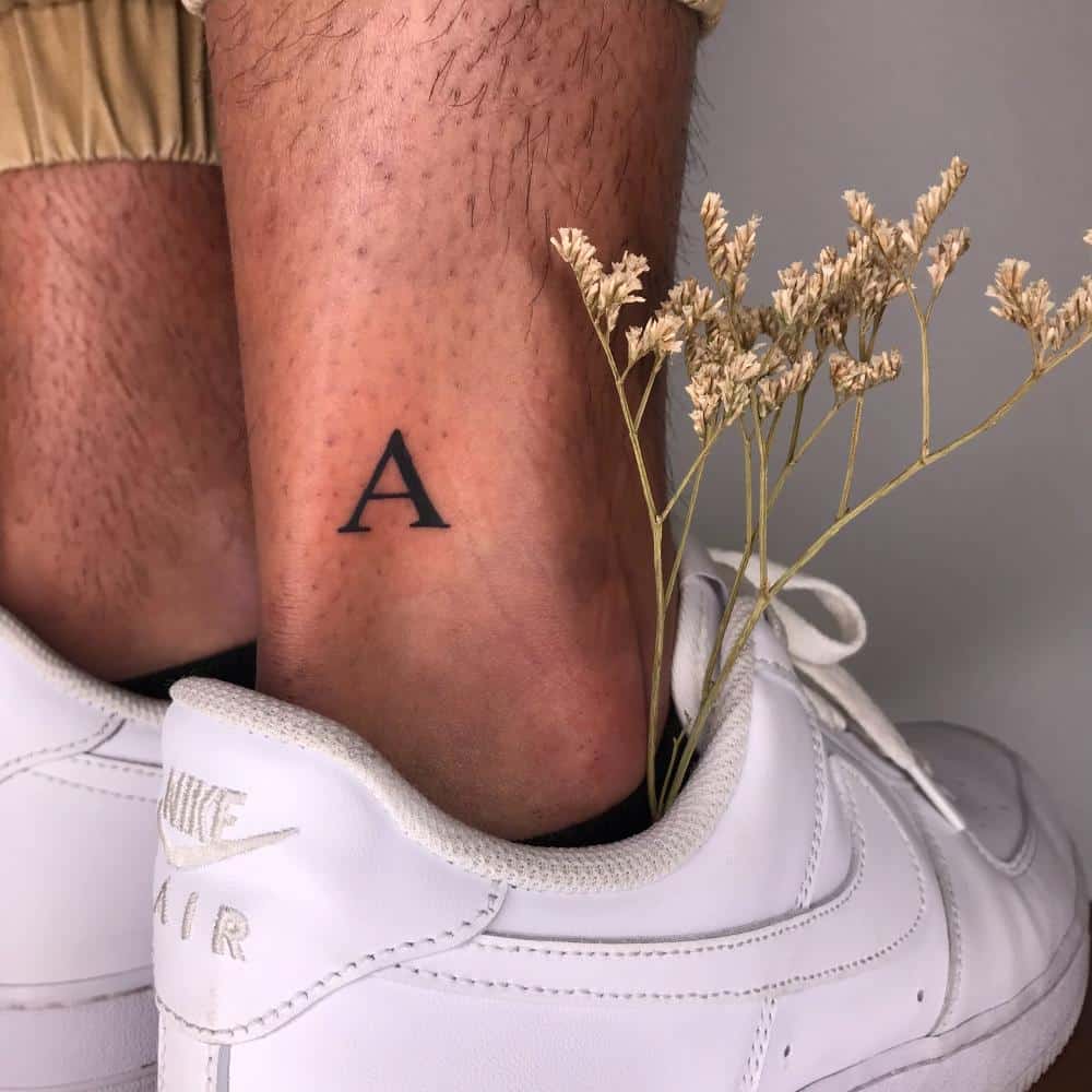 tatuajes con iniciales A