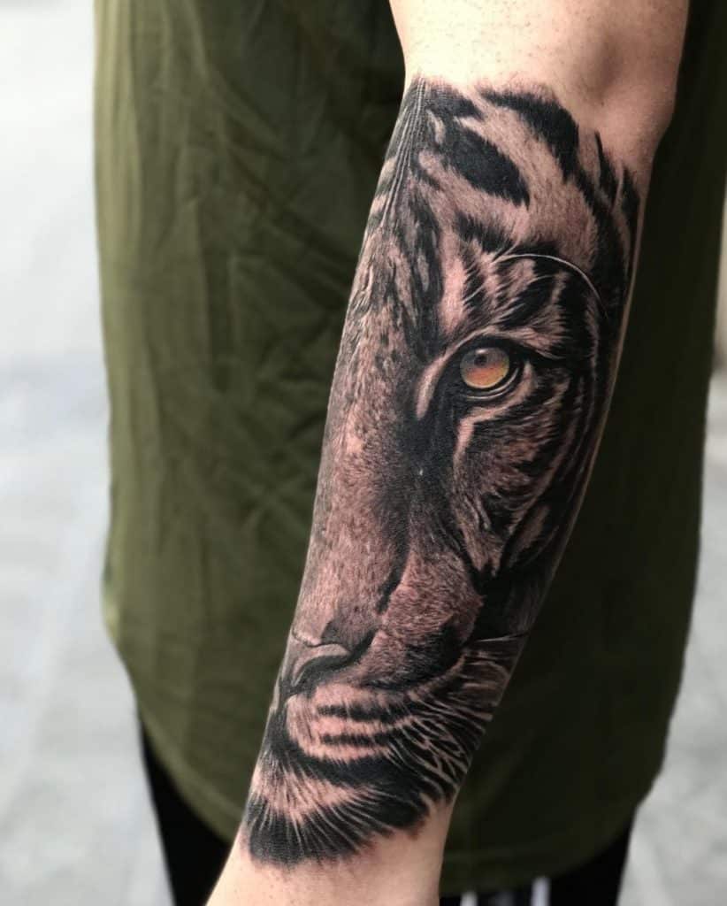 tatuajes hombres tigre