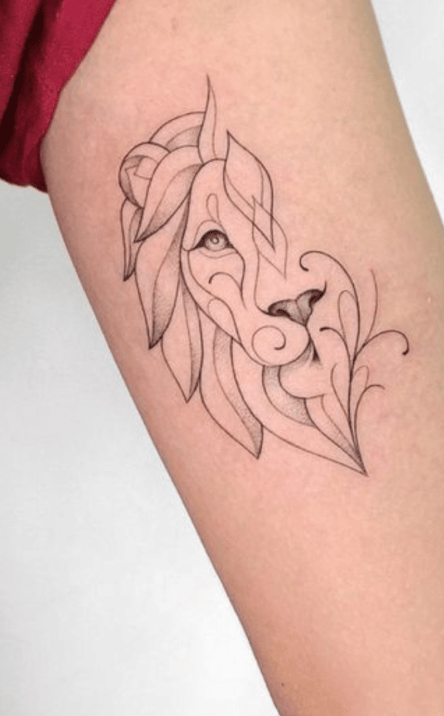 tatuaje león fineline
