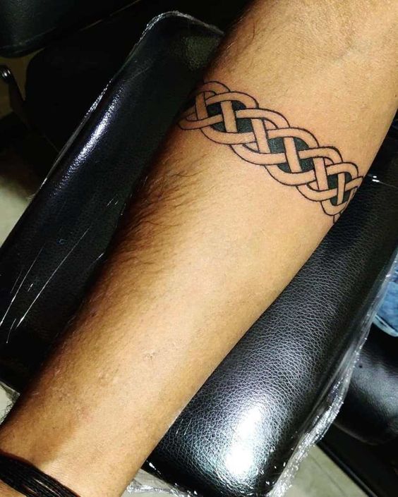 tatuaje brazalete celta