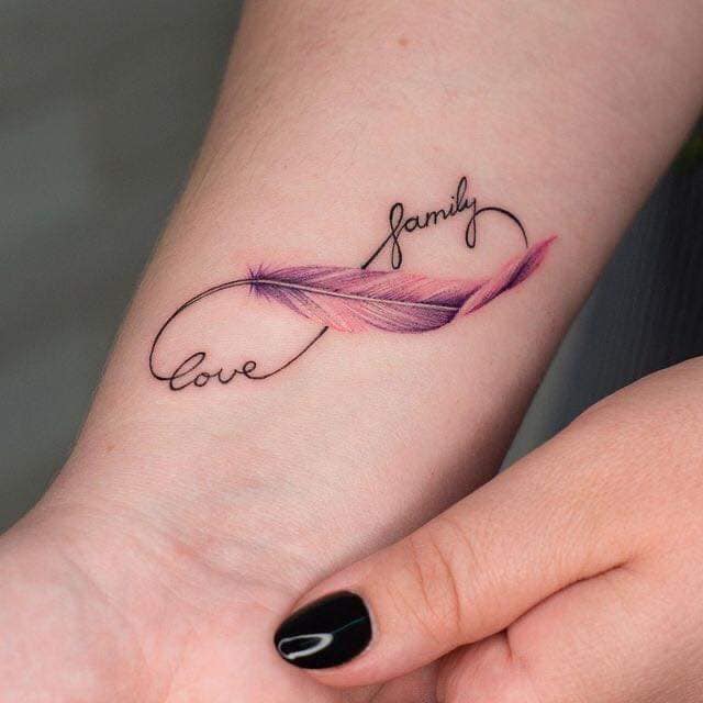 tatuaje infinito rosa