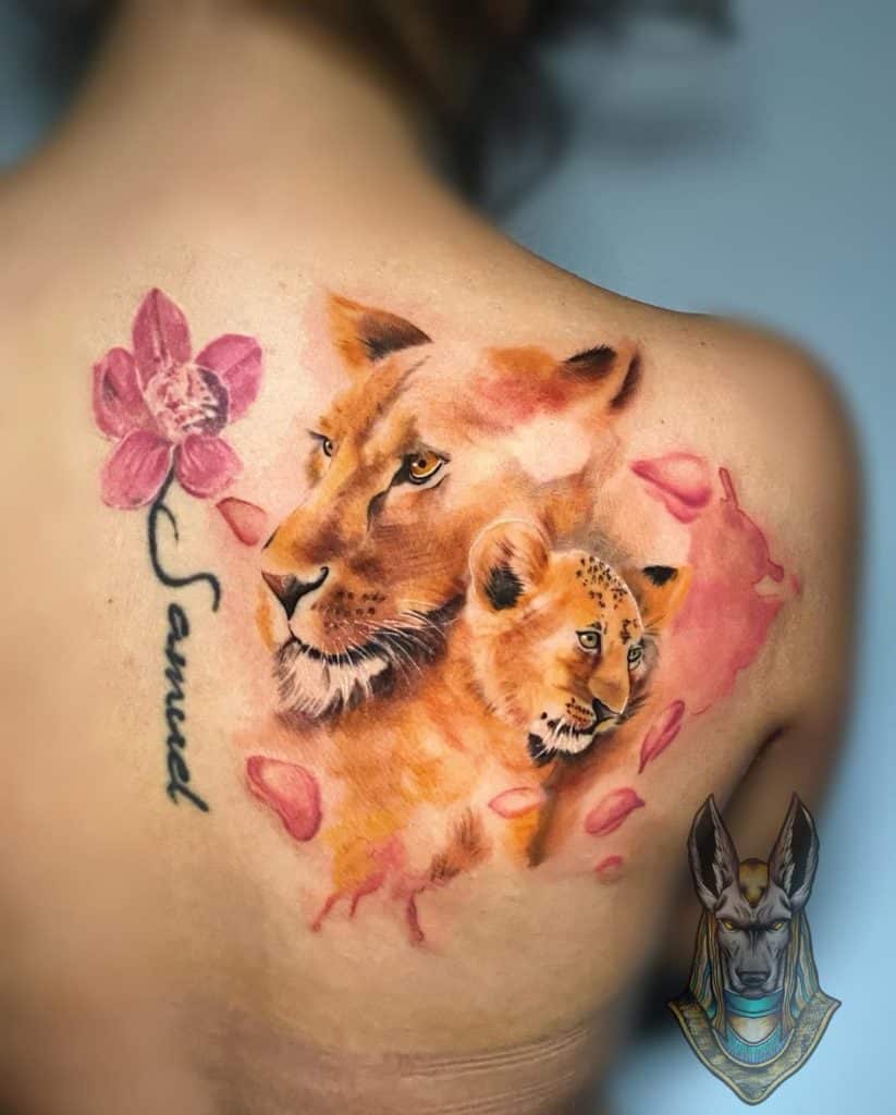 tatuaje león watercolor