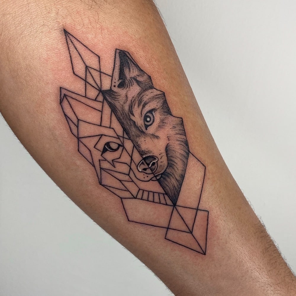 tatuaje lobo geometrico