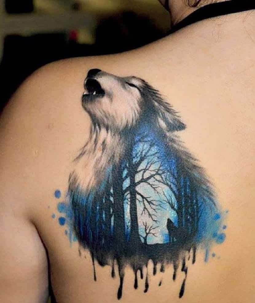 tatuaje lobo espalda