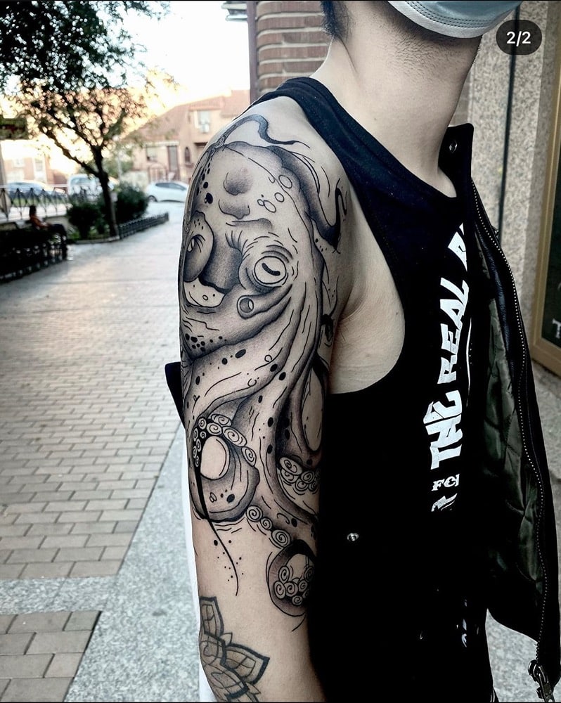 tatuaje pulpo manga
