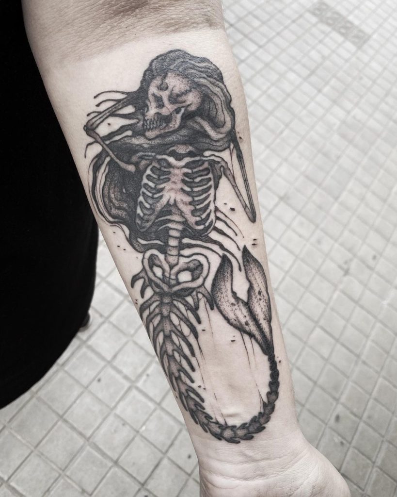 tatuaje sirena esqueleto