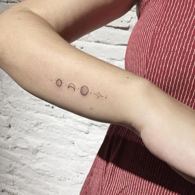 tatuaje sol y luna microrealista
