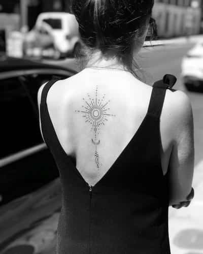tatuaje sol y luna espalda