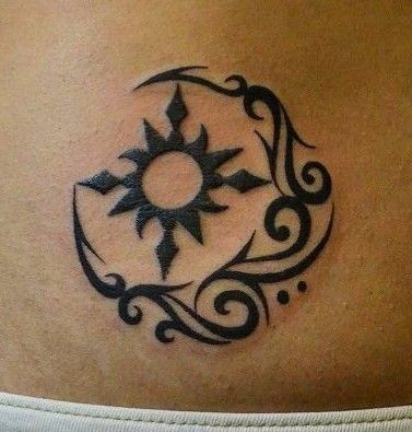 tatuaje sol y luna ornamental