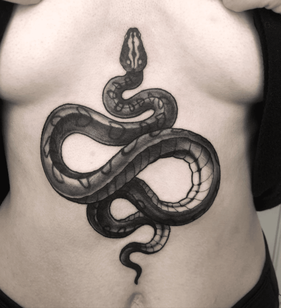 tatuajes abdomen serpiente