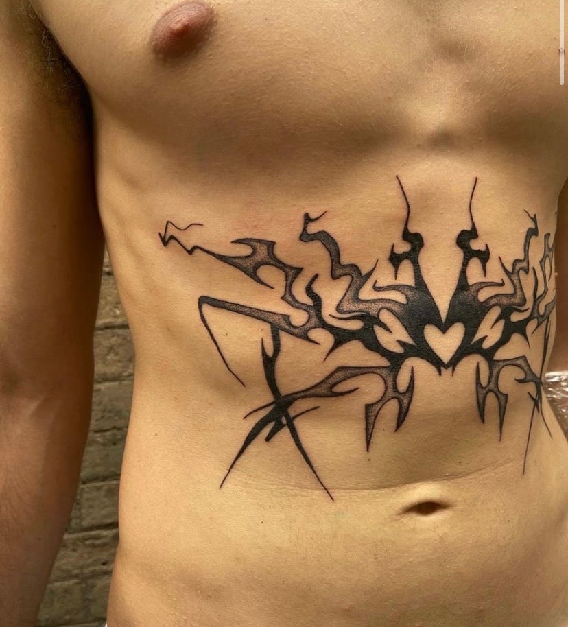 tatuajes abdomen tribal
