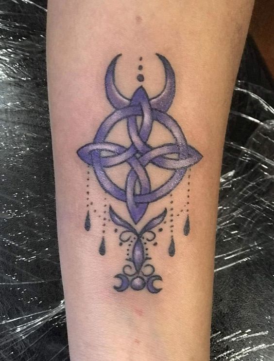 tatuajes brujas símbolo