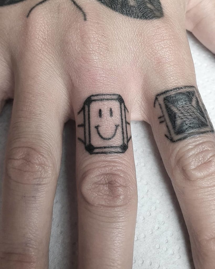 tatuajes dedos anular