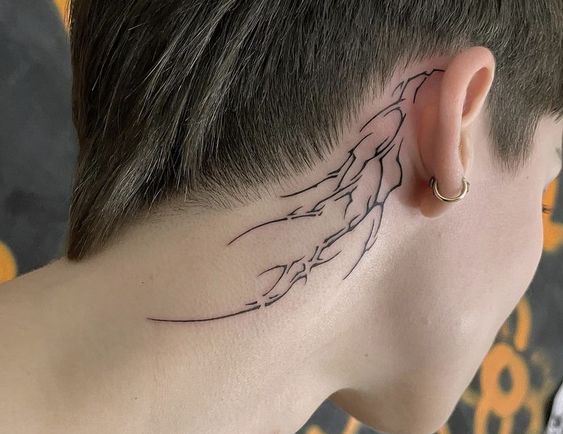 tatuajes detrás de la oreja grunge