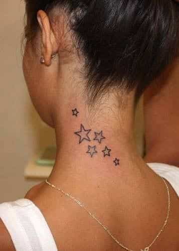 tatuajes en el cuello estrellas