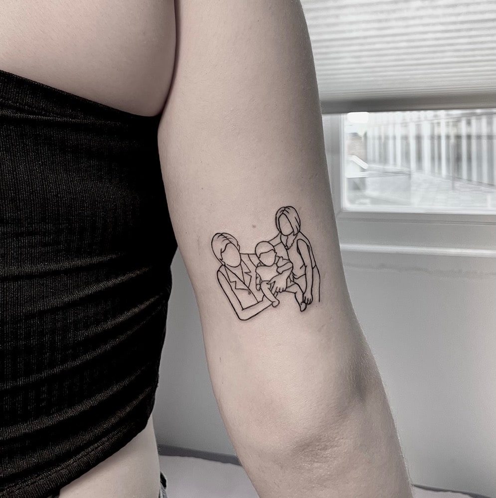 tatuajes familia minimalista