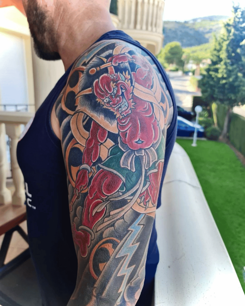 tatuajes hombro tradicional