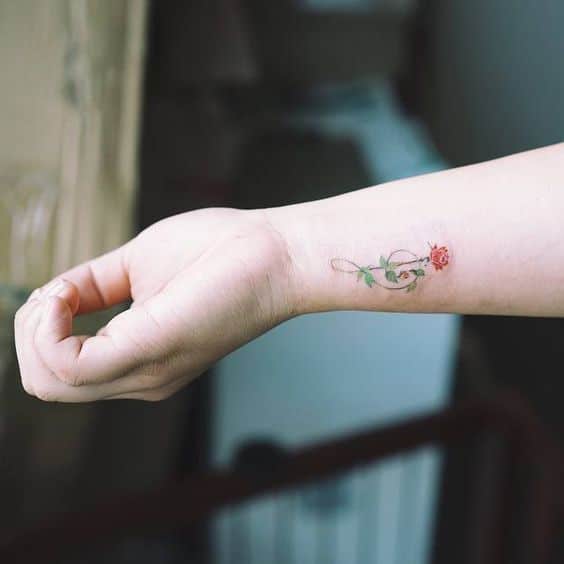 tatuajes musicales flor