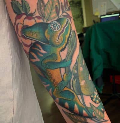 tatuajes naturaleza camaleón