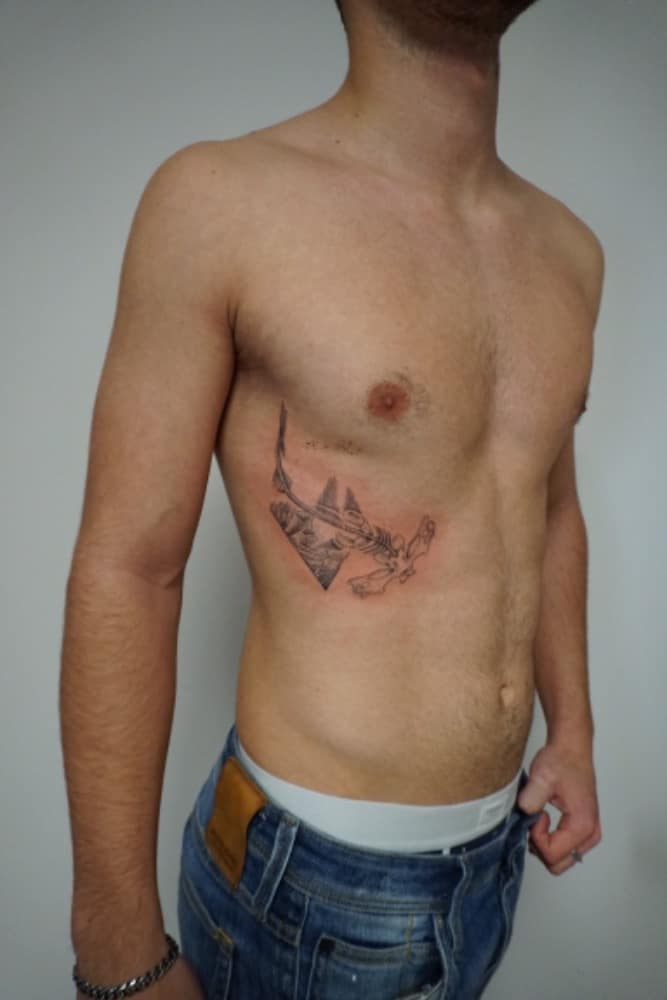 tatuajes tiburón torso