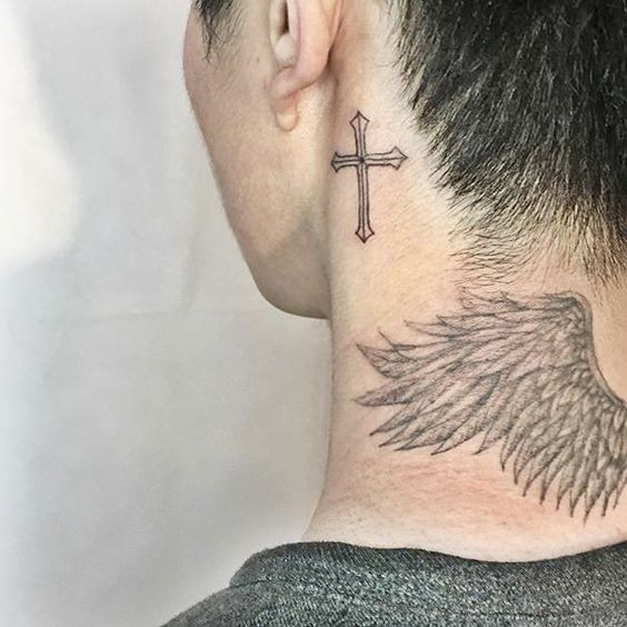 tatuaje cruz cuello