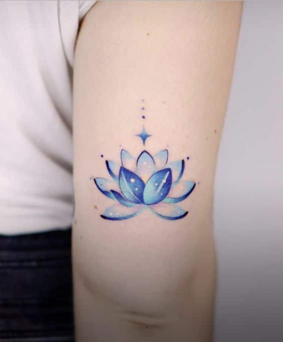 tatuaje flor de loto color