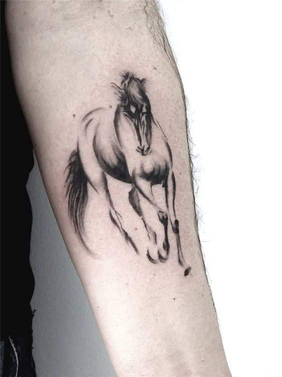 tatuaje silueta caballo
