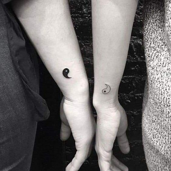 tattoo símbolo hermana