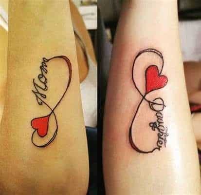 tatuajes madre e hija infinito