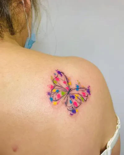 tatuajes madre e hija mariposa