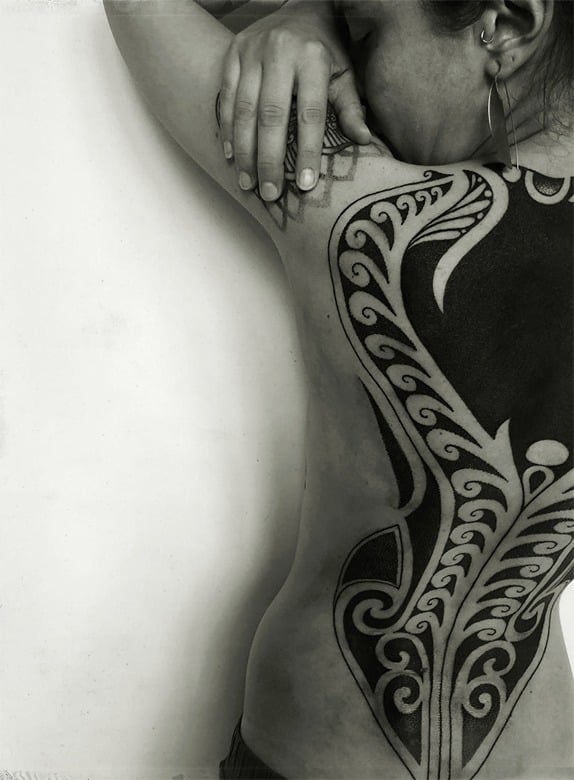 tatuajes maoríes espalda