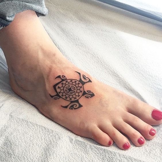tatuajes maoríes tortuga
