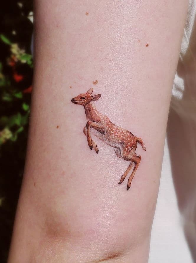 tatuaje ciervo