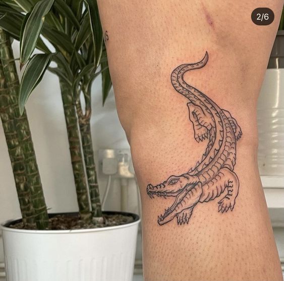 tatuaje cocodrilo fineline