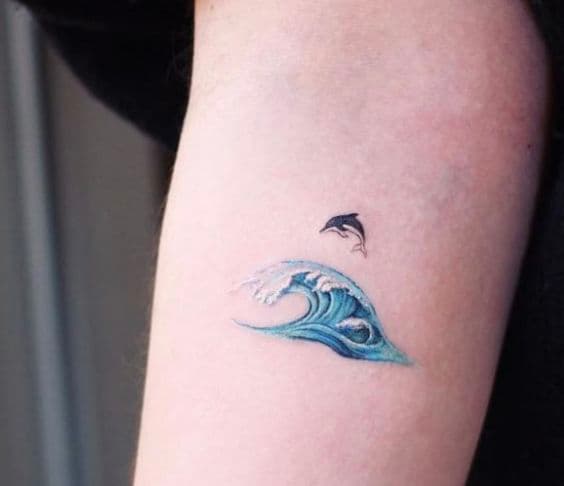 tatuaje delfín pequeño