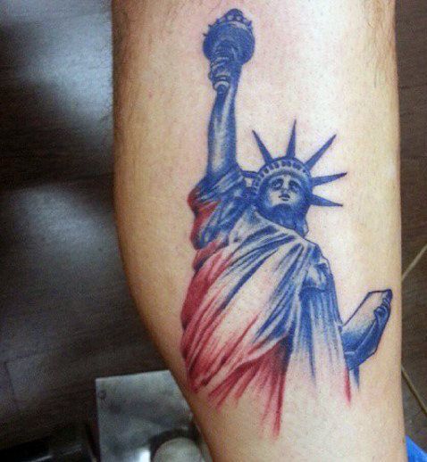tatuajes estatua libertad color