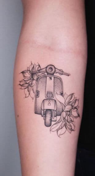 tatuaje motos pareja