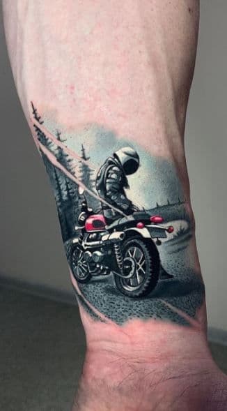 tatuaje moto cambio de marchas